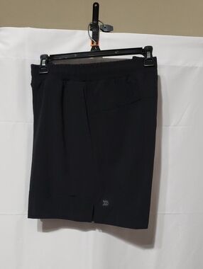 Men's All In Motion Unlined Athletic Running Shorts In Black. Size: Large, 6"